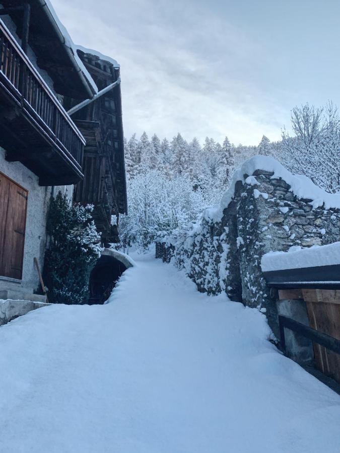 San Marco Farmhouse With A View. Oulx Dış mekan fotoğraf